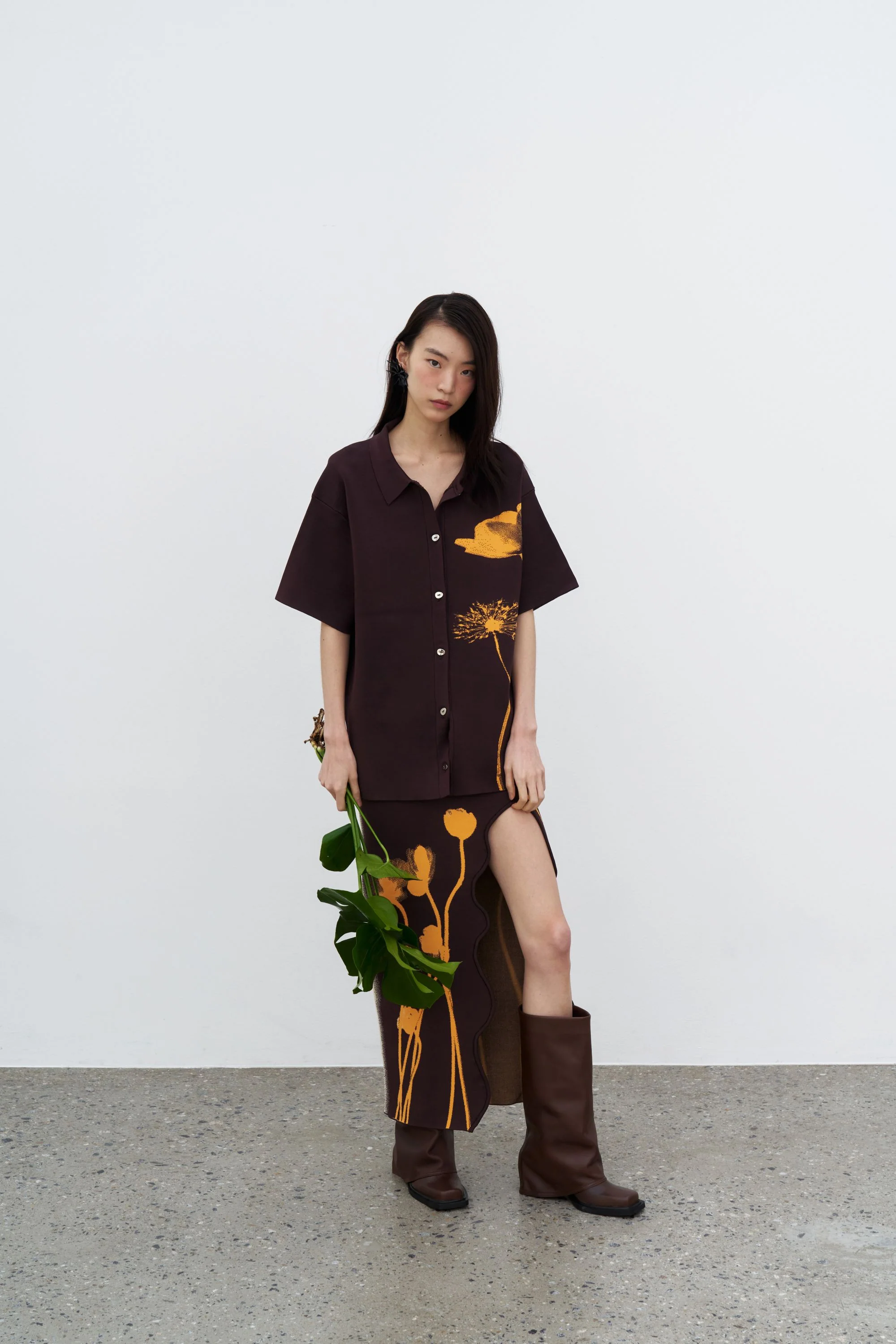 AMBER FLOWER PRINT OVERSIZED POLO SHIRT - Image 4