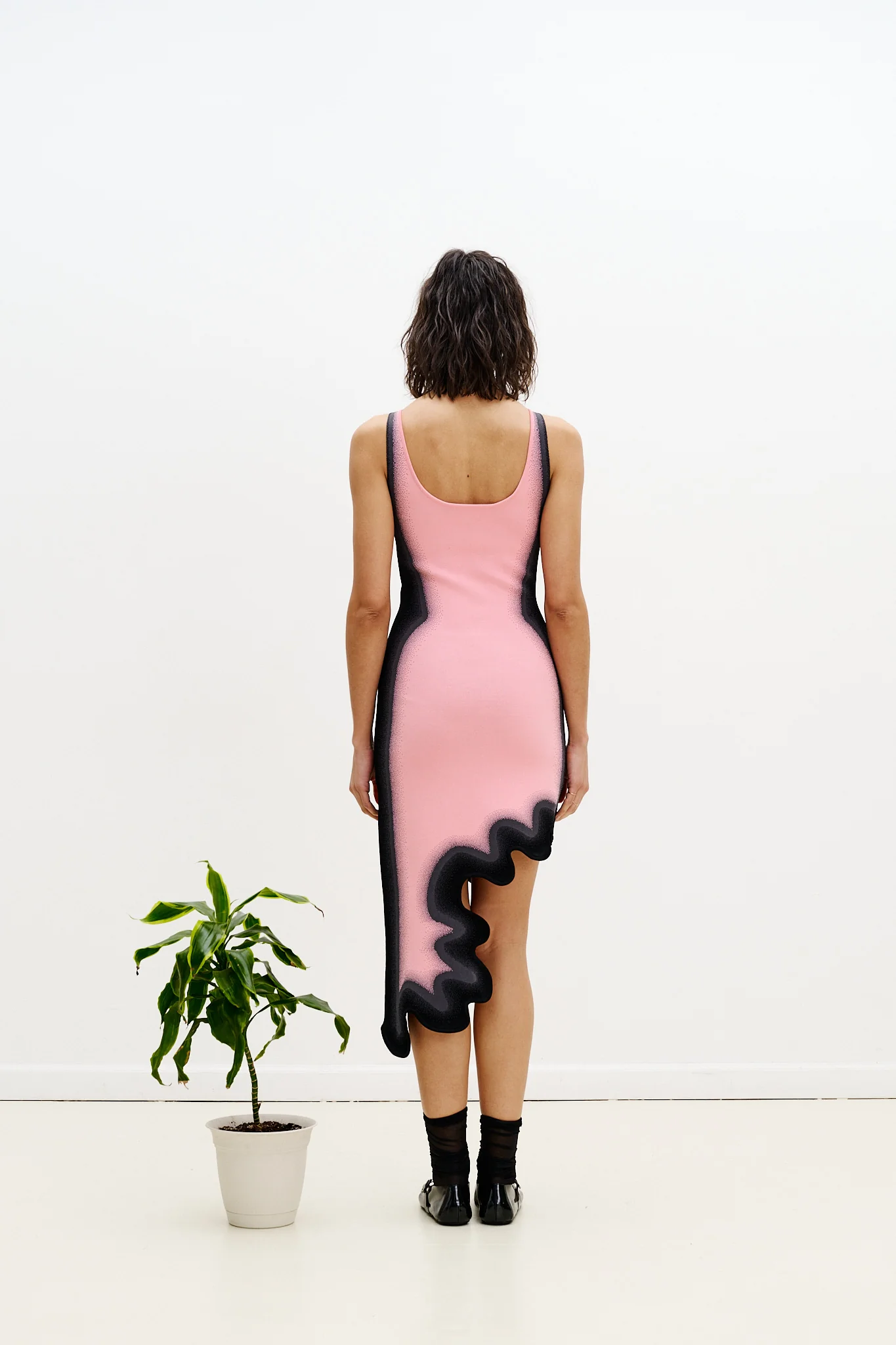ASTER REVERSIBLE WAVY ASYMMETRIC DRESS - Image 7