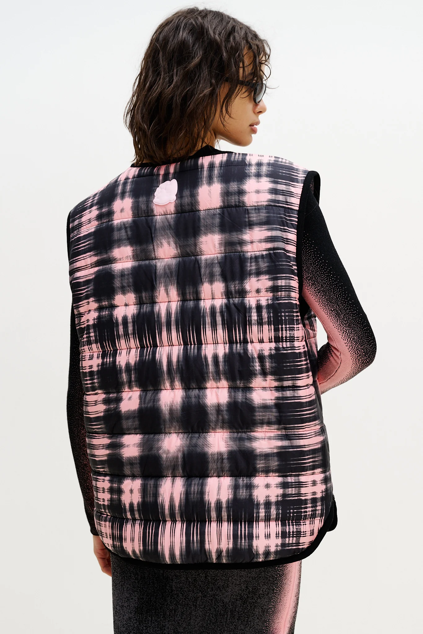 AVRIL REVERSIBLE QUILTED VEST - Image 2