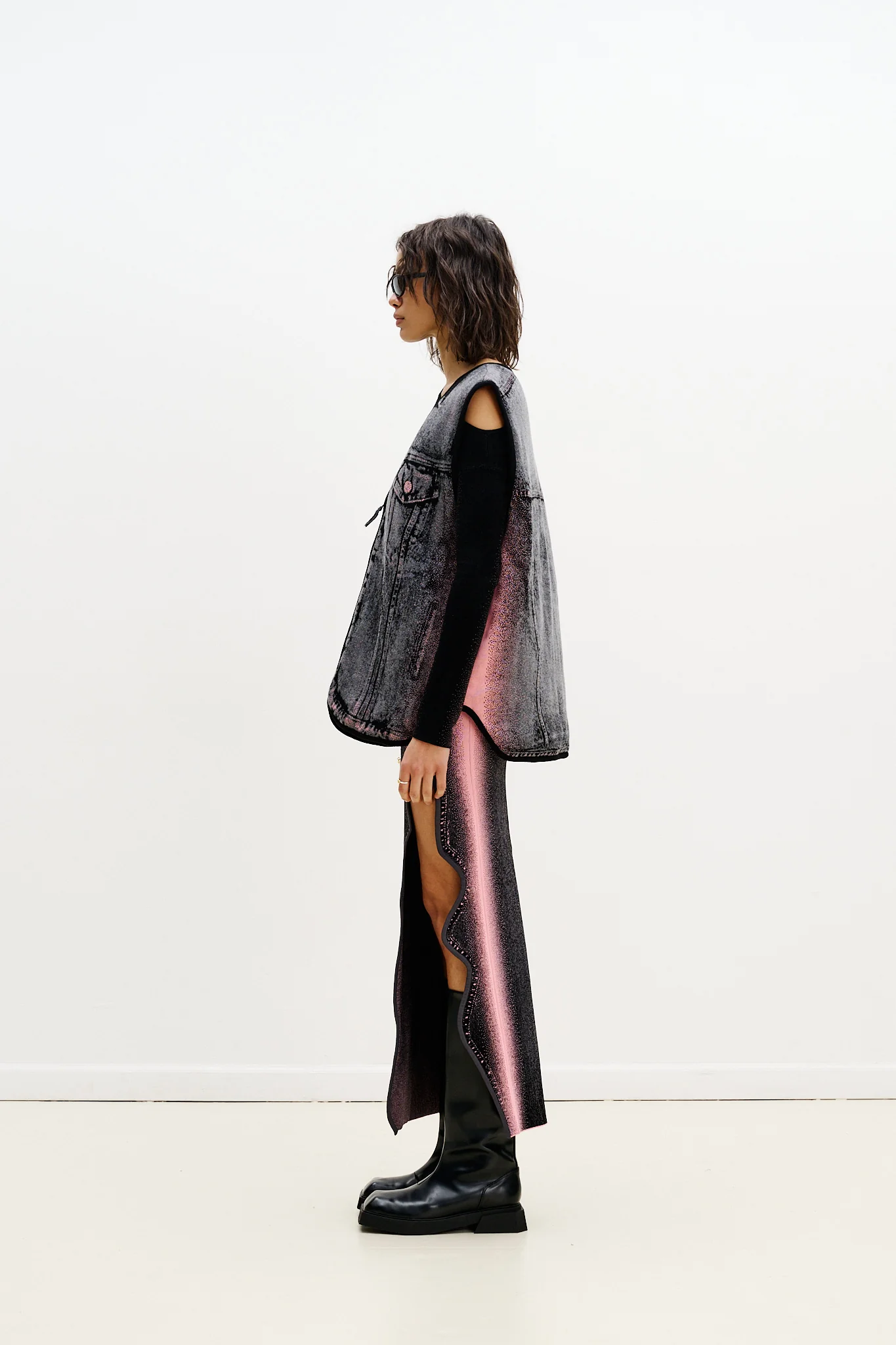 AVRIL REVERSIBLE QUILTED VEST - Image 5