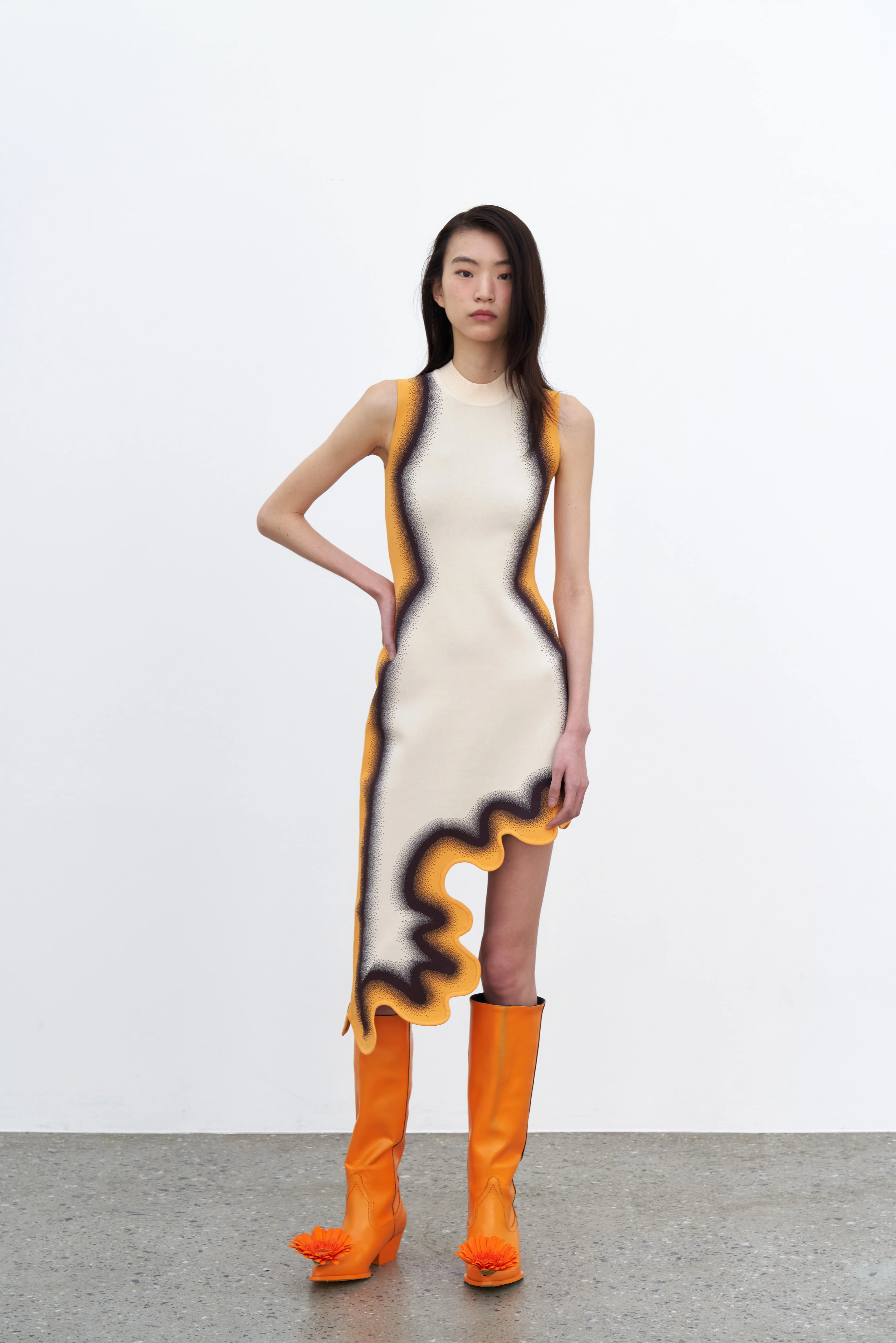 BROOKLYN WAVY ASYMMETRIC DRESS - Image 2