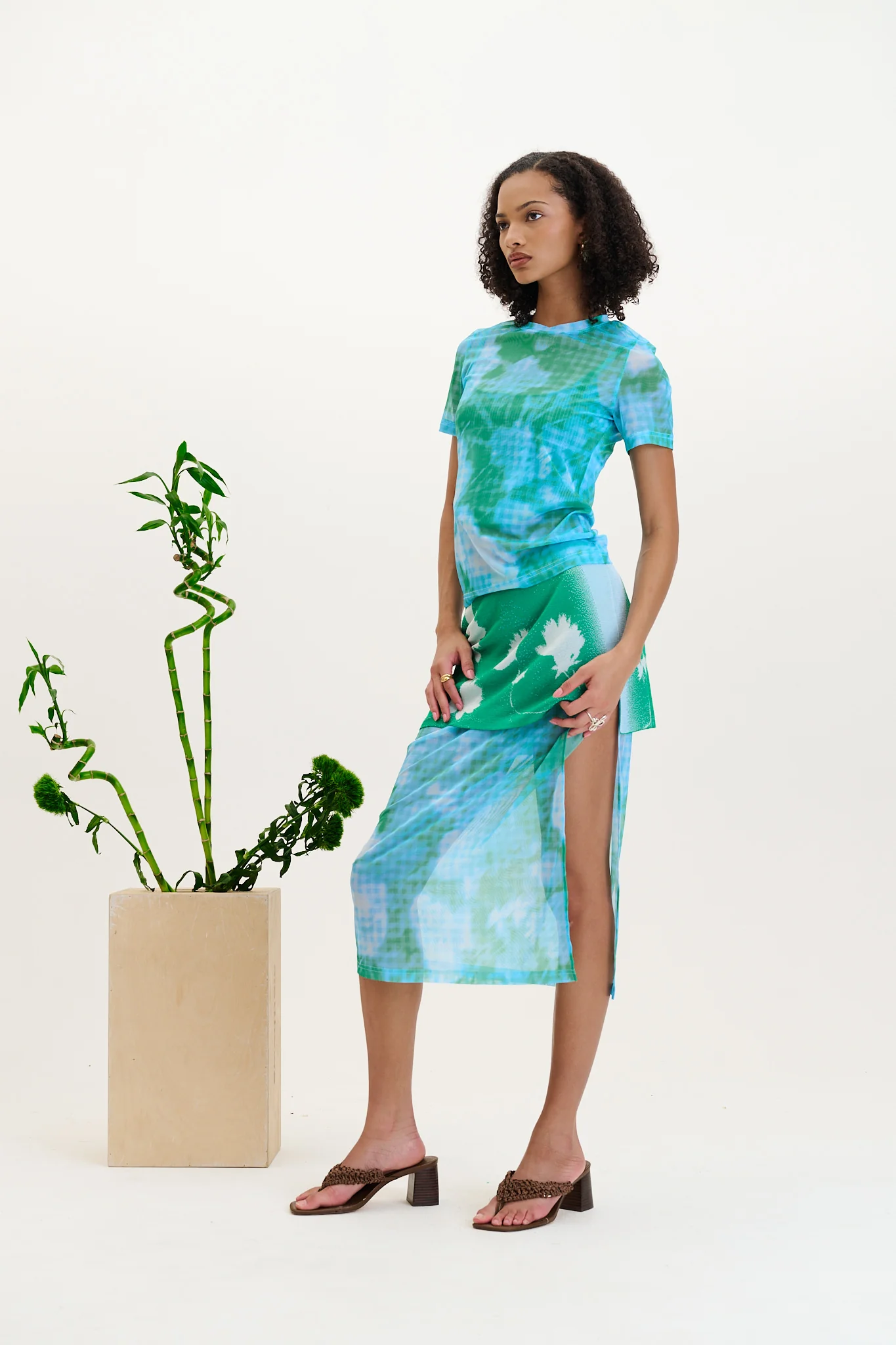 COLBY FLOWER PRINT MIDI SKIRT - Image 2