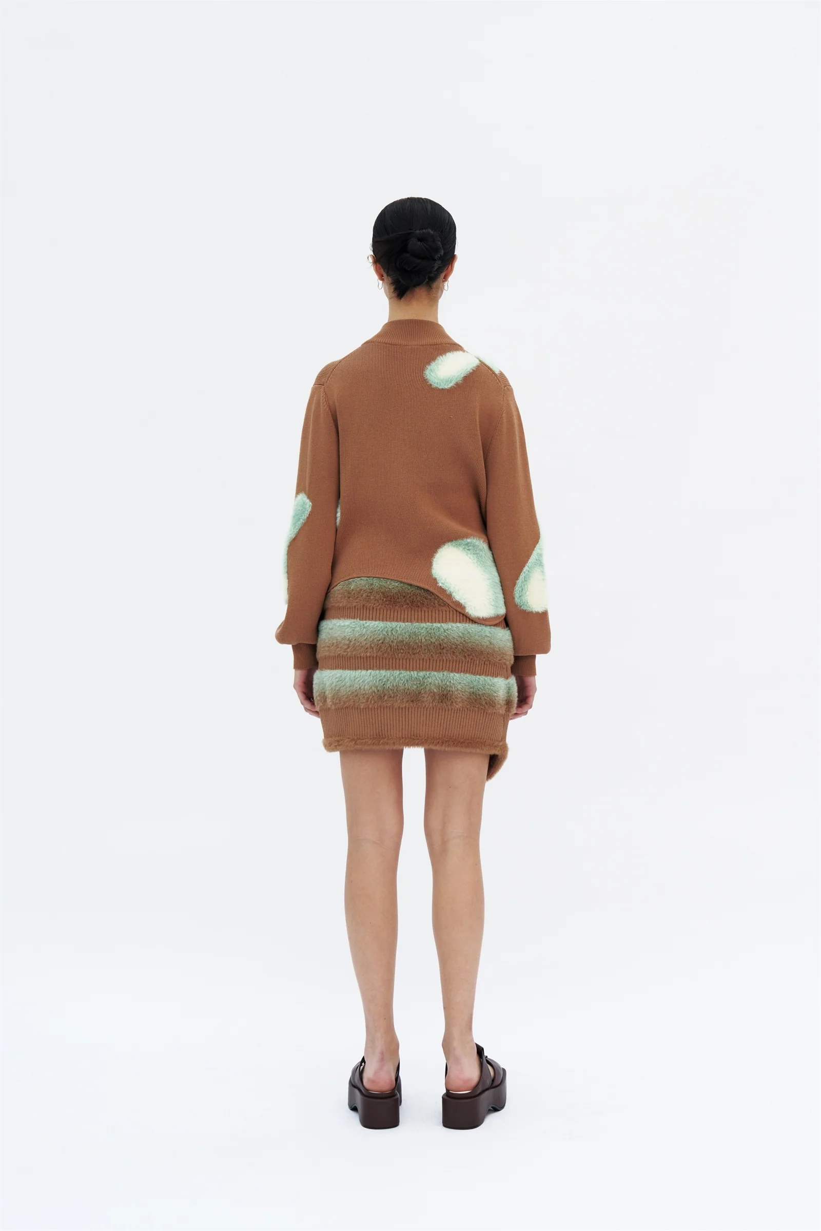CRYSTAL FAUX FUR TRIMMED WAVY MINI SKIRT - Image 4