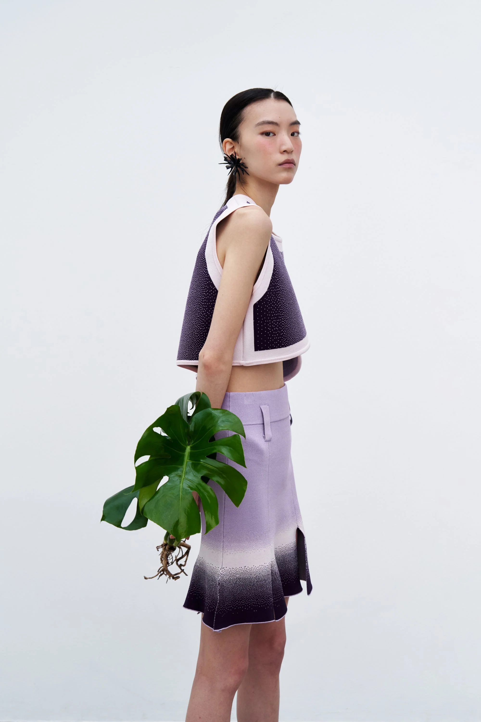 DAHLIA OVERSIZED WAVY CROP TOP - Image 3
