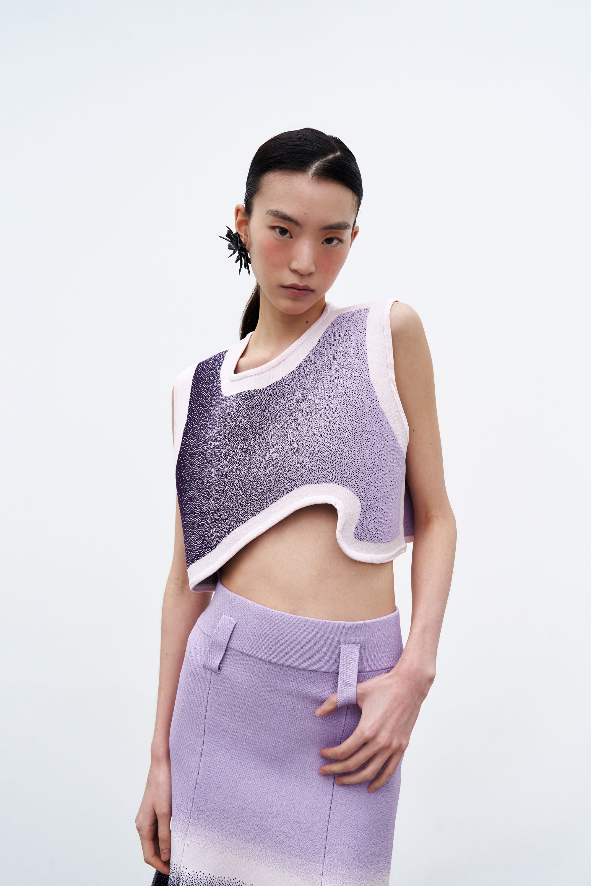 DAHLIA OVERSIZED WAVY CROP TOP - Image 4