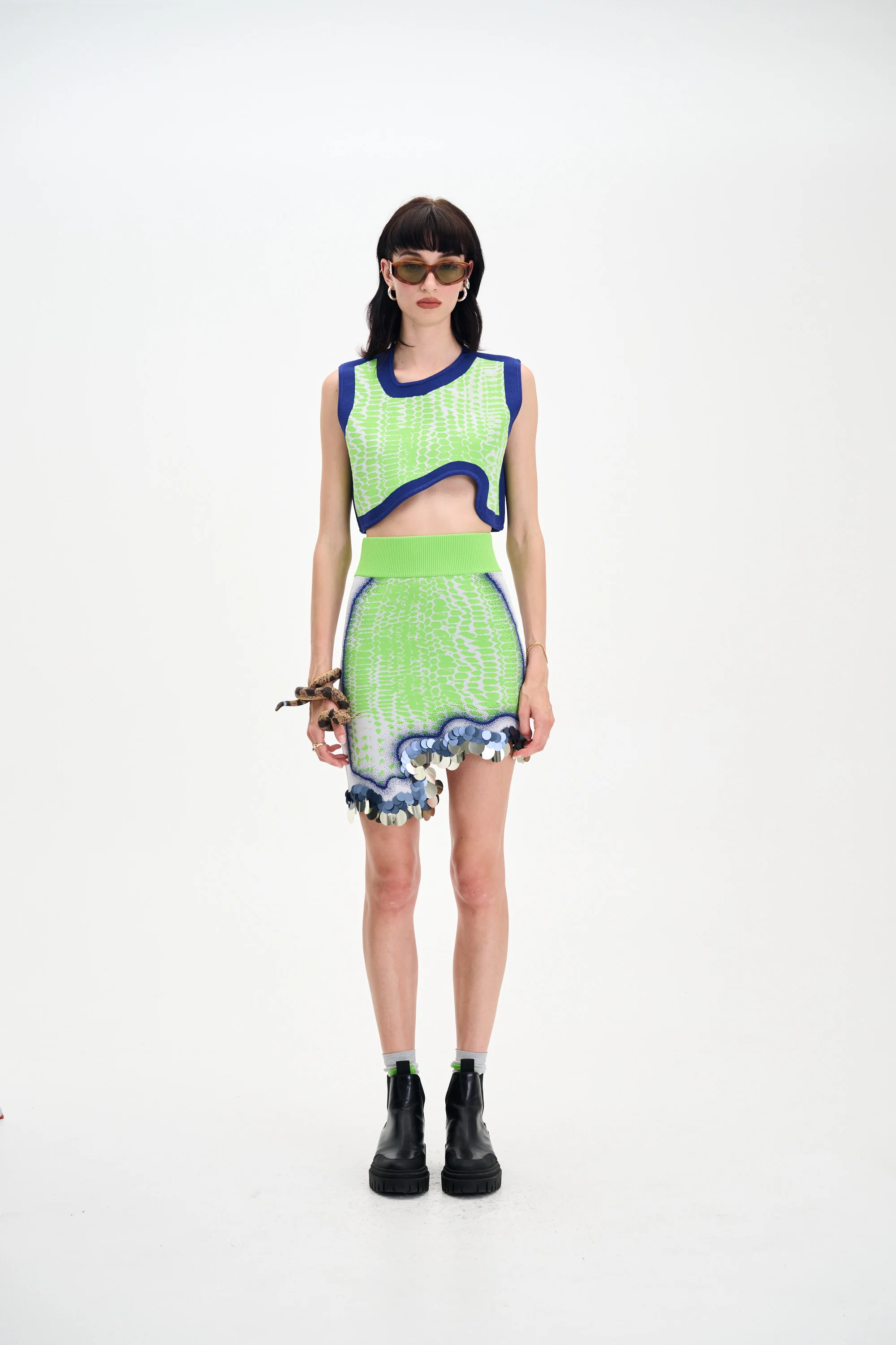 DAHLIA OVERSIZED WAVY CROP TOP - Image 3