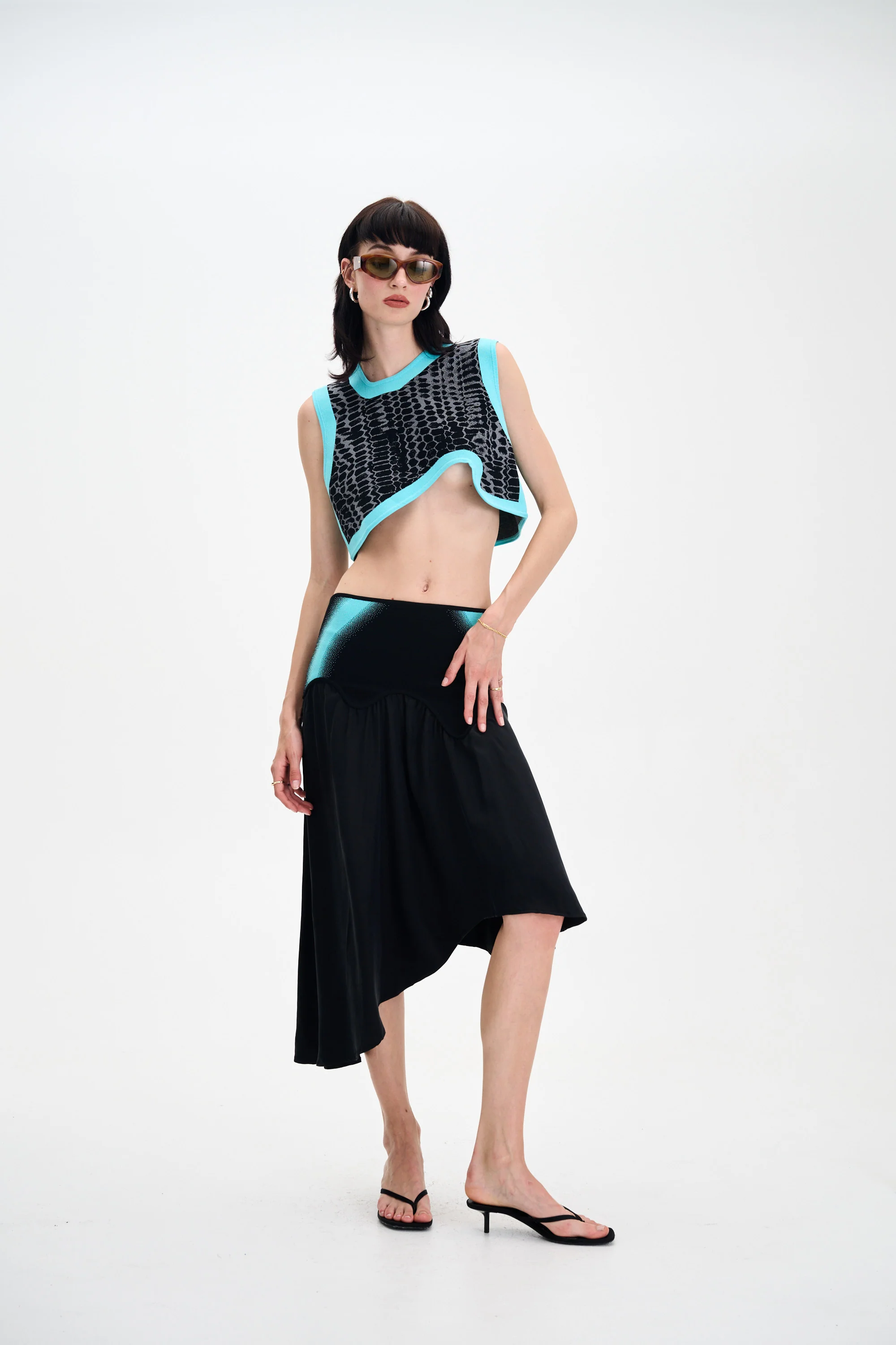 DAHLIA OVERSIZED WAVY CROP TOP - Image 5
