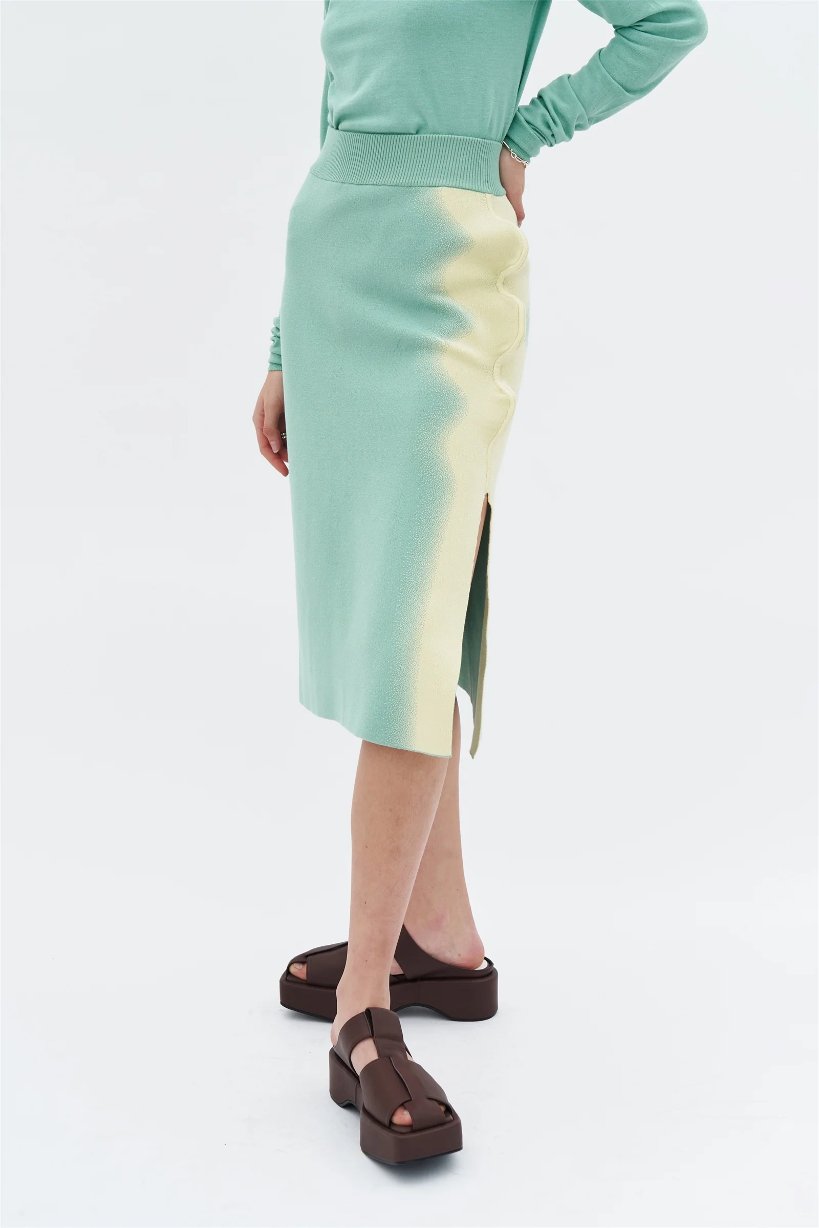 ELSA WAVY MIDI SKIRT - Image 2