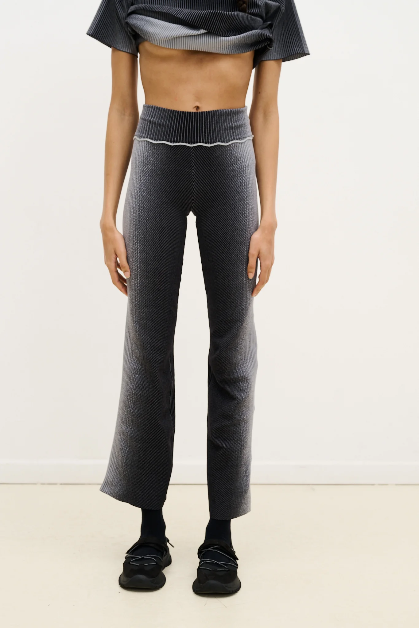 GEN 11 ACTIVE LONG PANTS - Image 2
