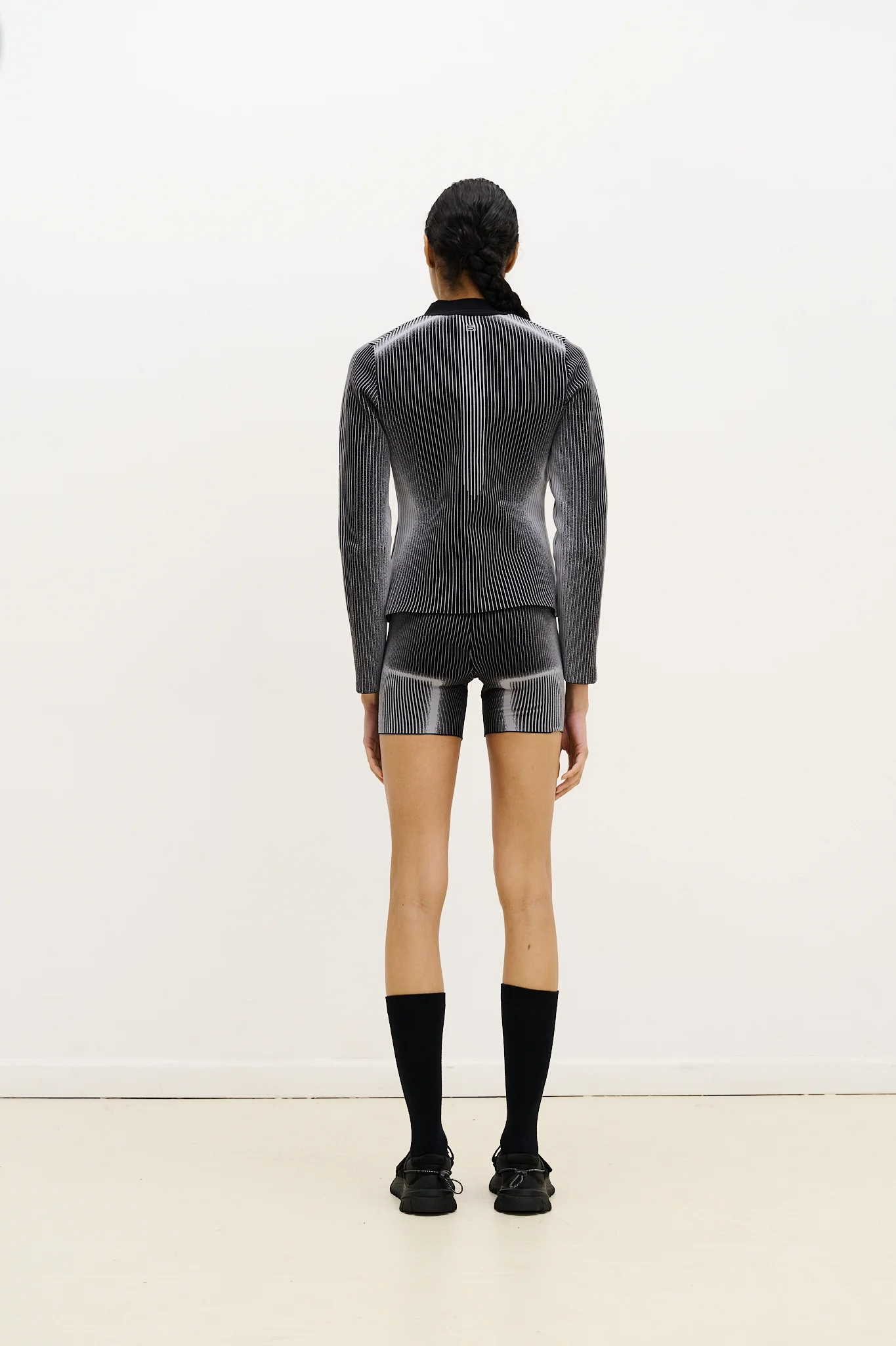 GEN 11 COMPRESSION JACKET - Image 4