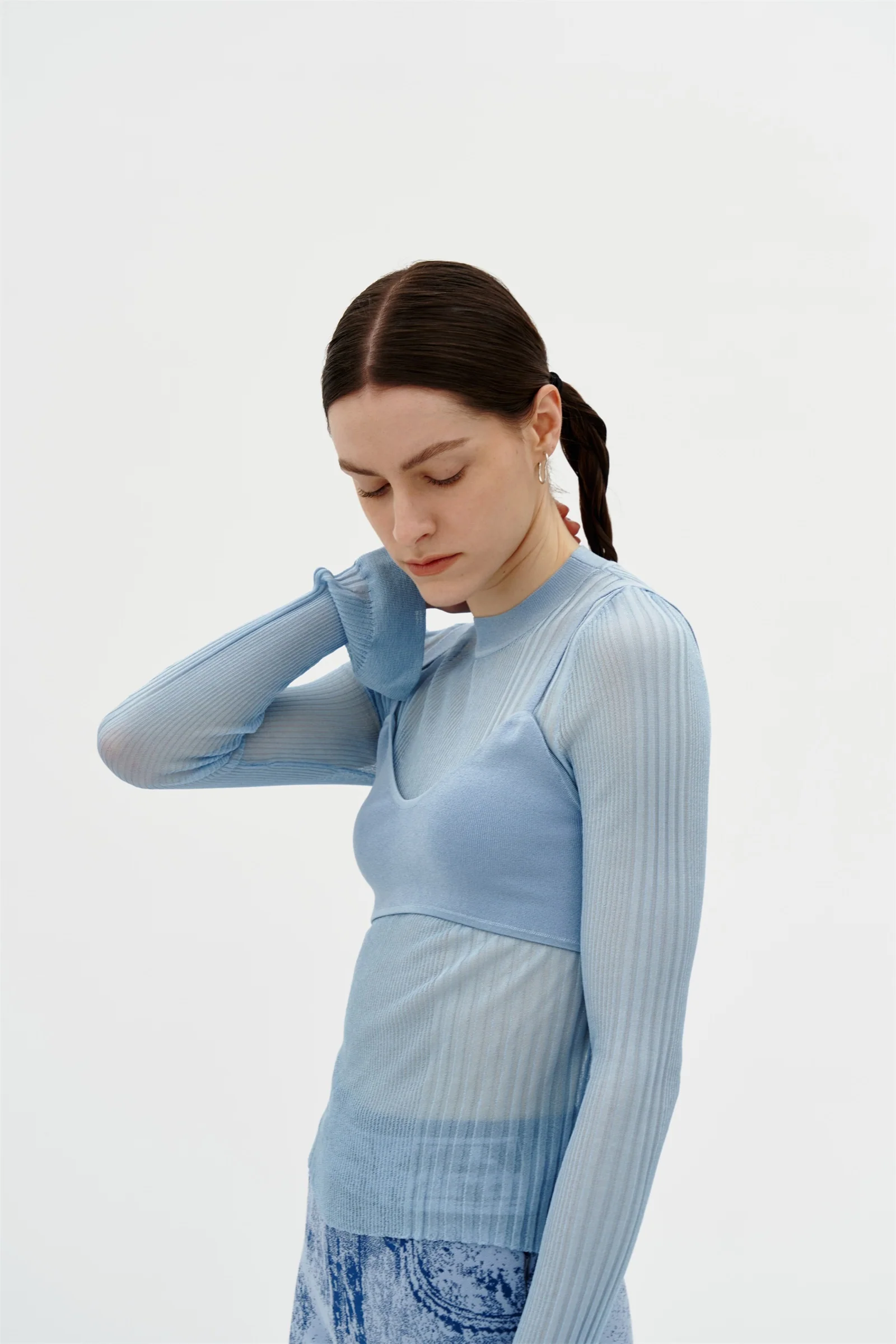 GILLIAN LONG SLEEVE CROPPED TOP WITH REMOVEABLE BRA - Image 5