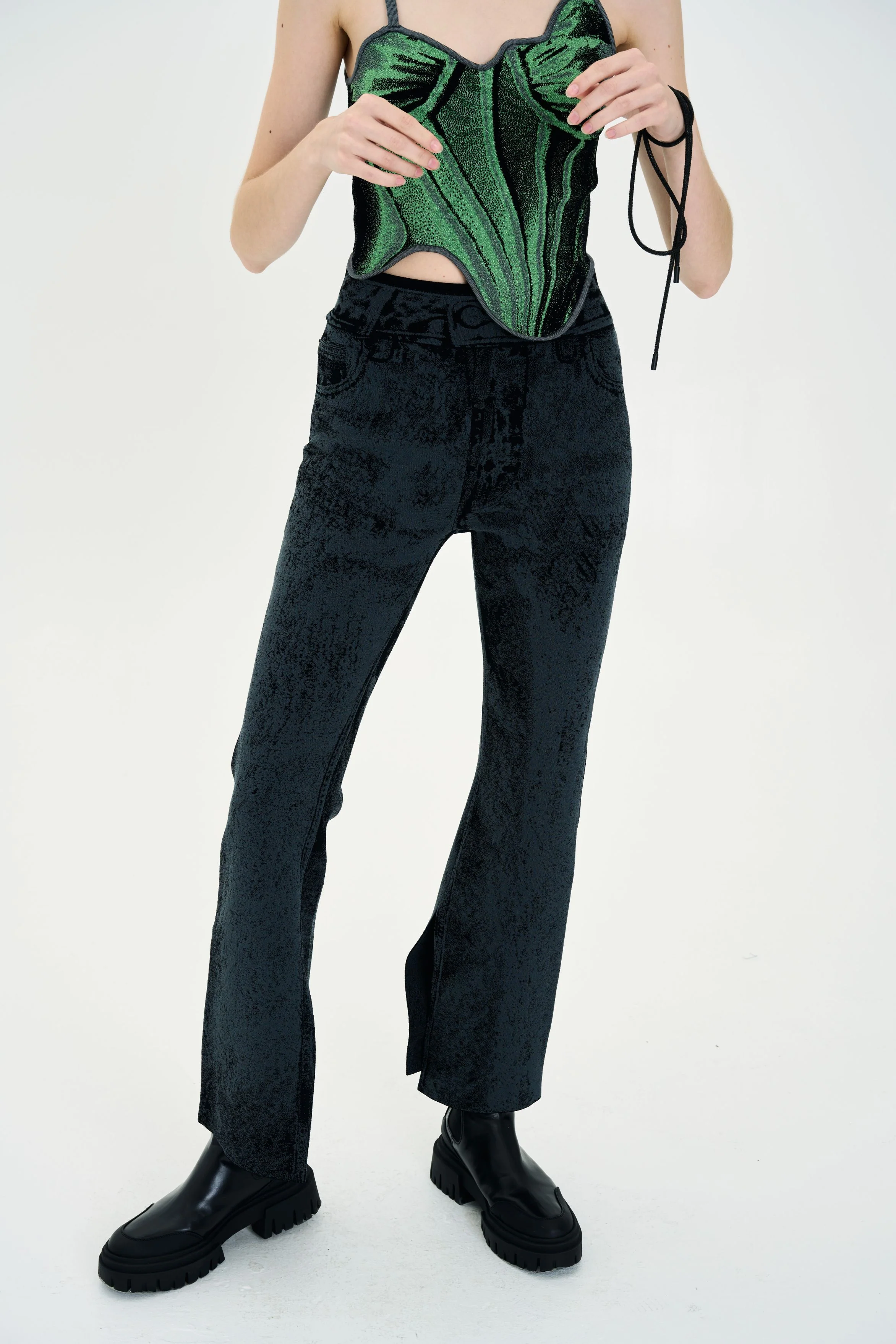 HAZEL DENIM PRINT SKINNY JEANS WITH SLIT - Image 4