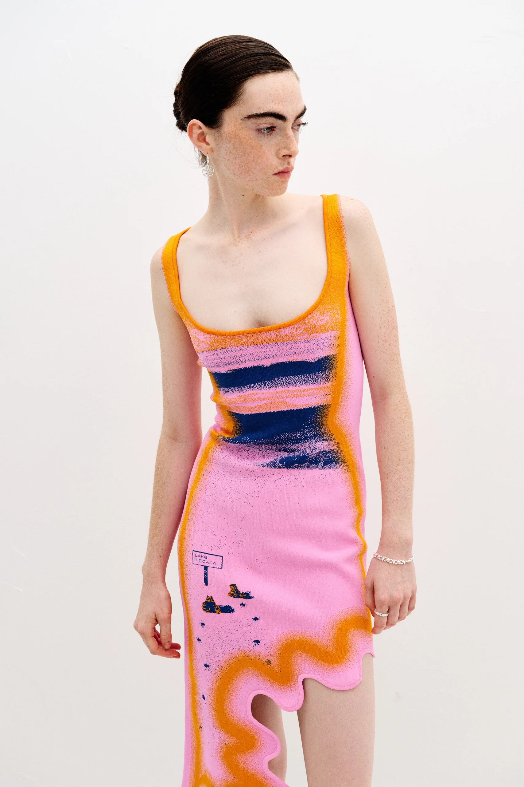 HAZEL REVERSIBLE WAVY ASYMMETRIC DRESS - Image 2