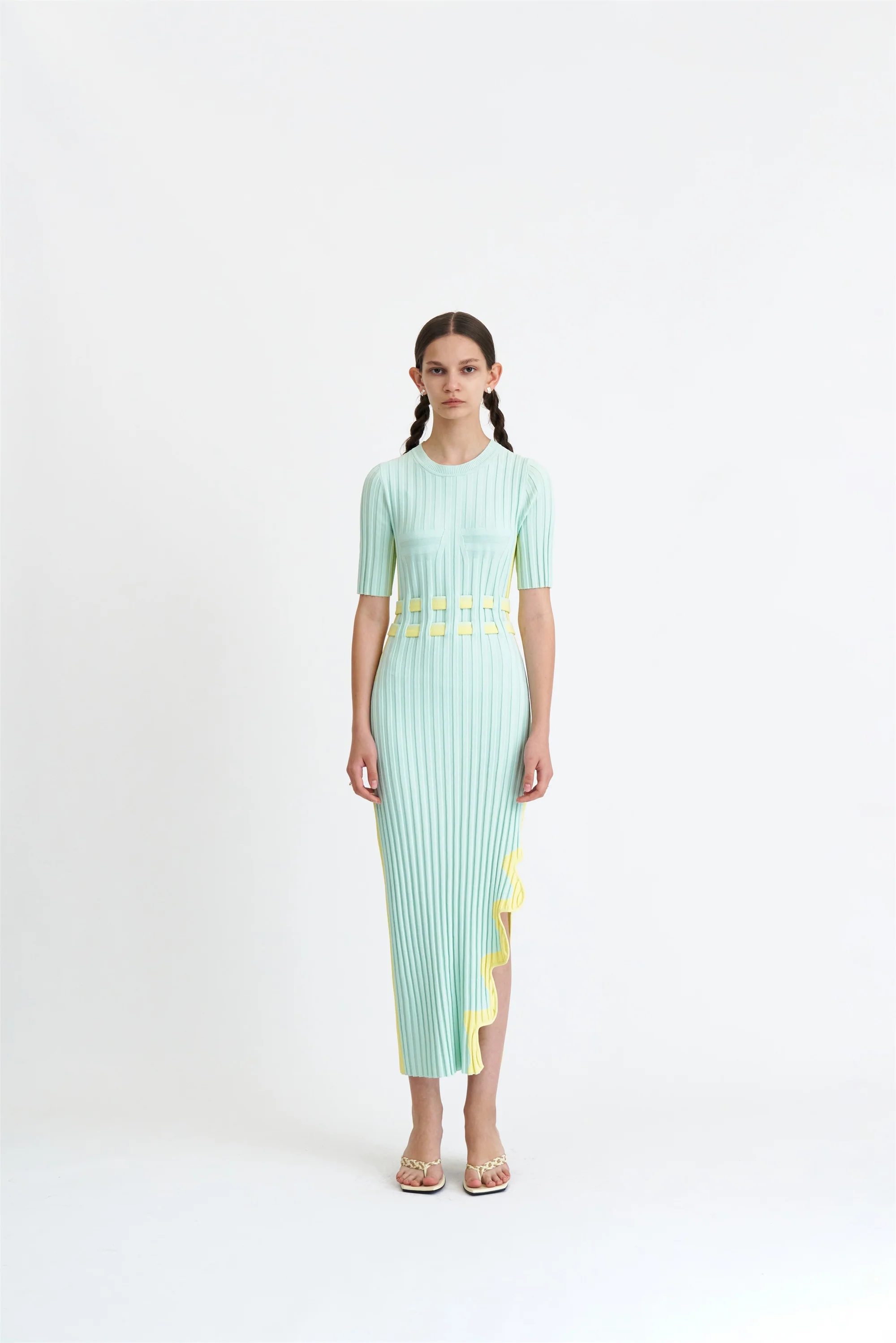 JODIE PLEATED LONG DRESS WITH WAVY SIDE SLIT - Image 2