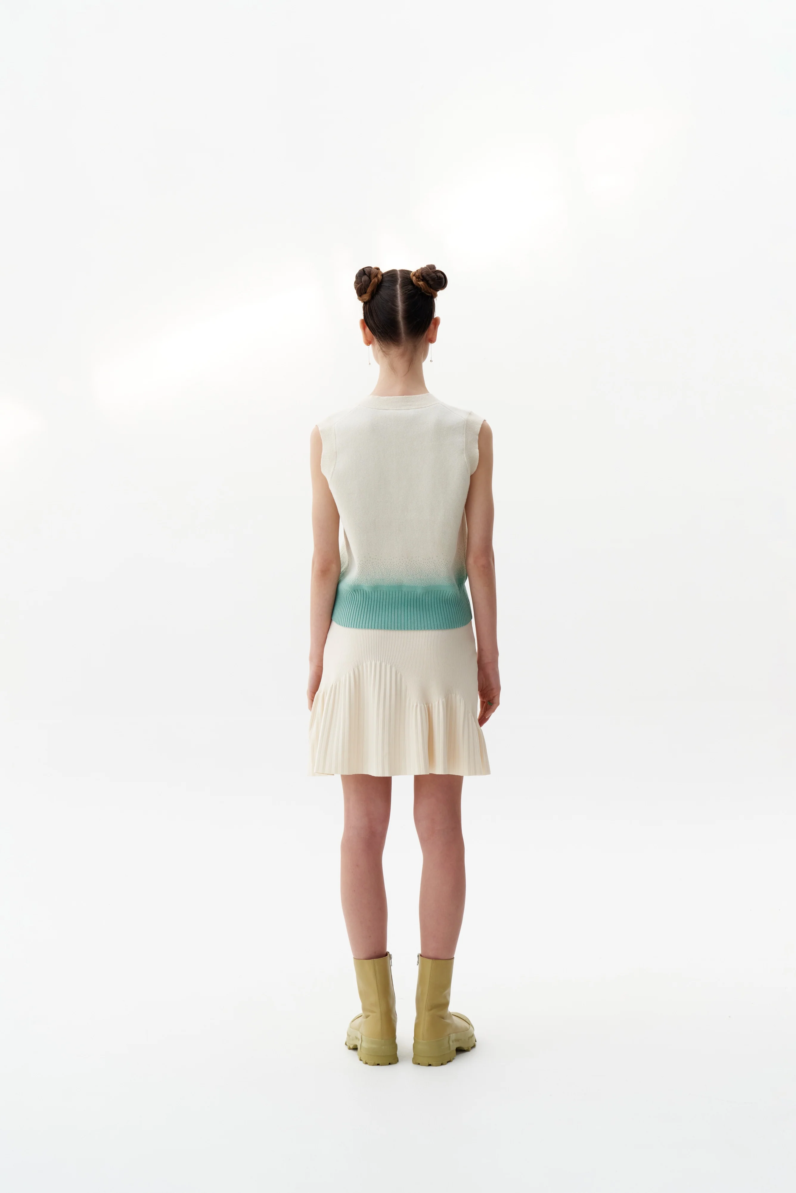 KORE UV REACTIVE PLEATED WAVY MINI SKIRT - Image 3