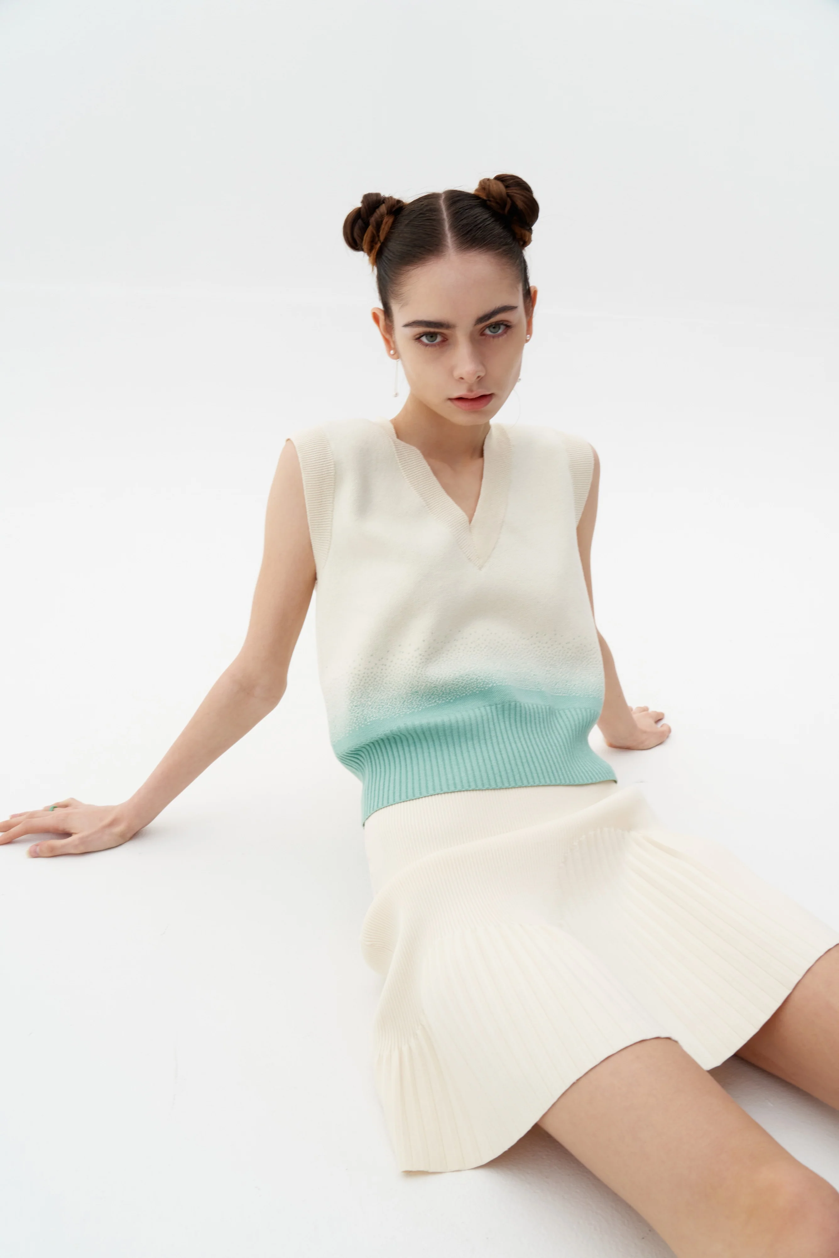 KORE UV REACTIVE PLEATED WAVY MINI SKIRT - Image 4