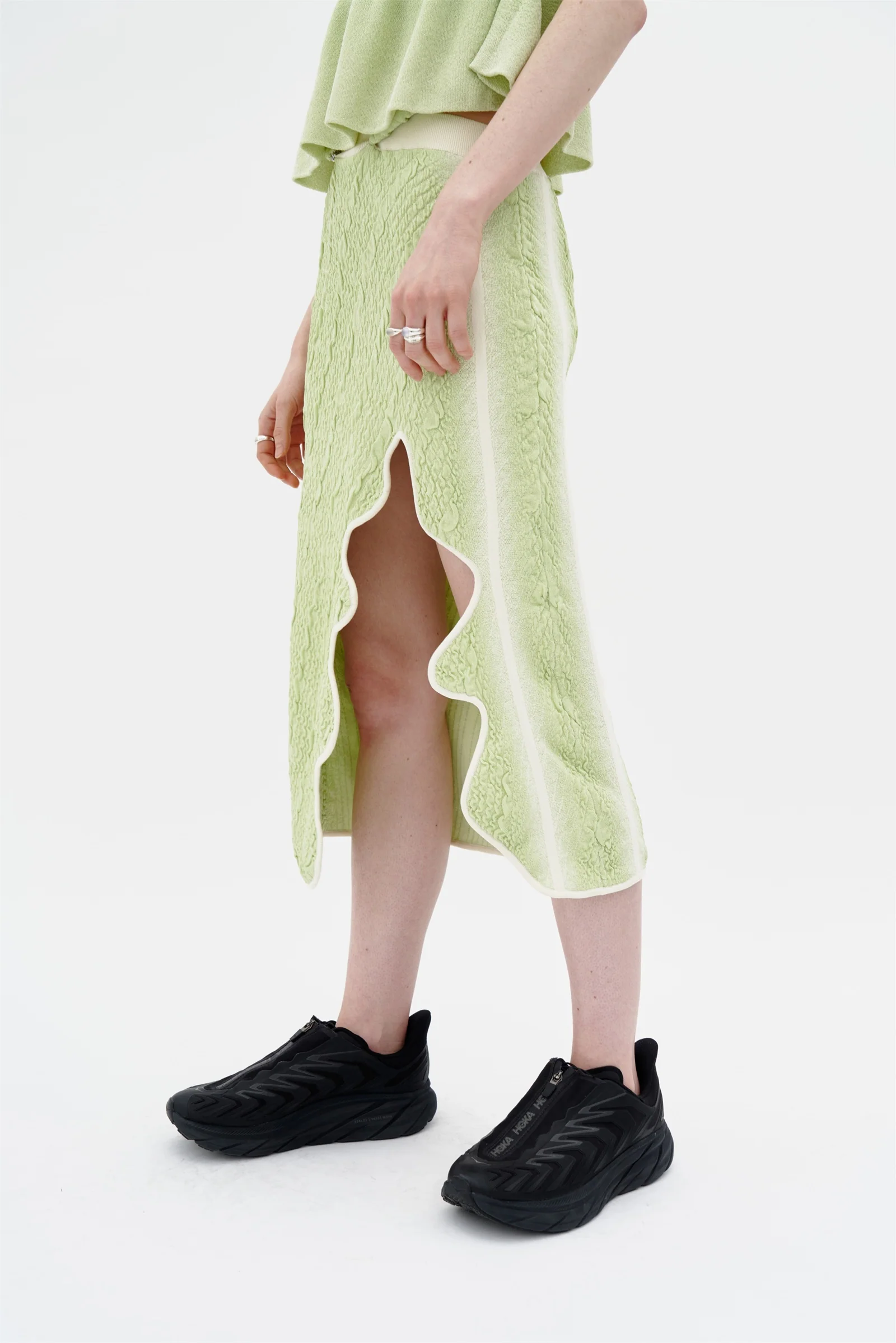 LABBU 3D BUBBLE WAVY MIDI SKIRT - Image 4
