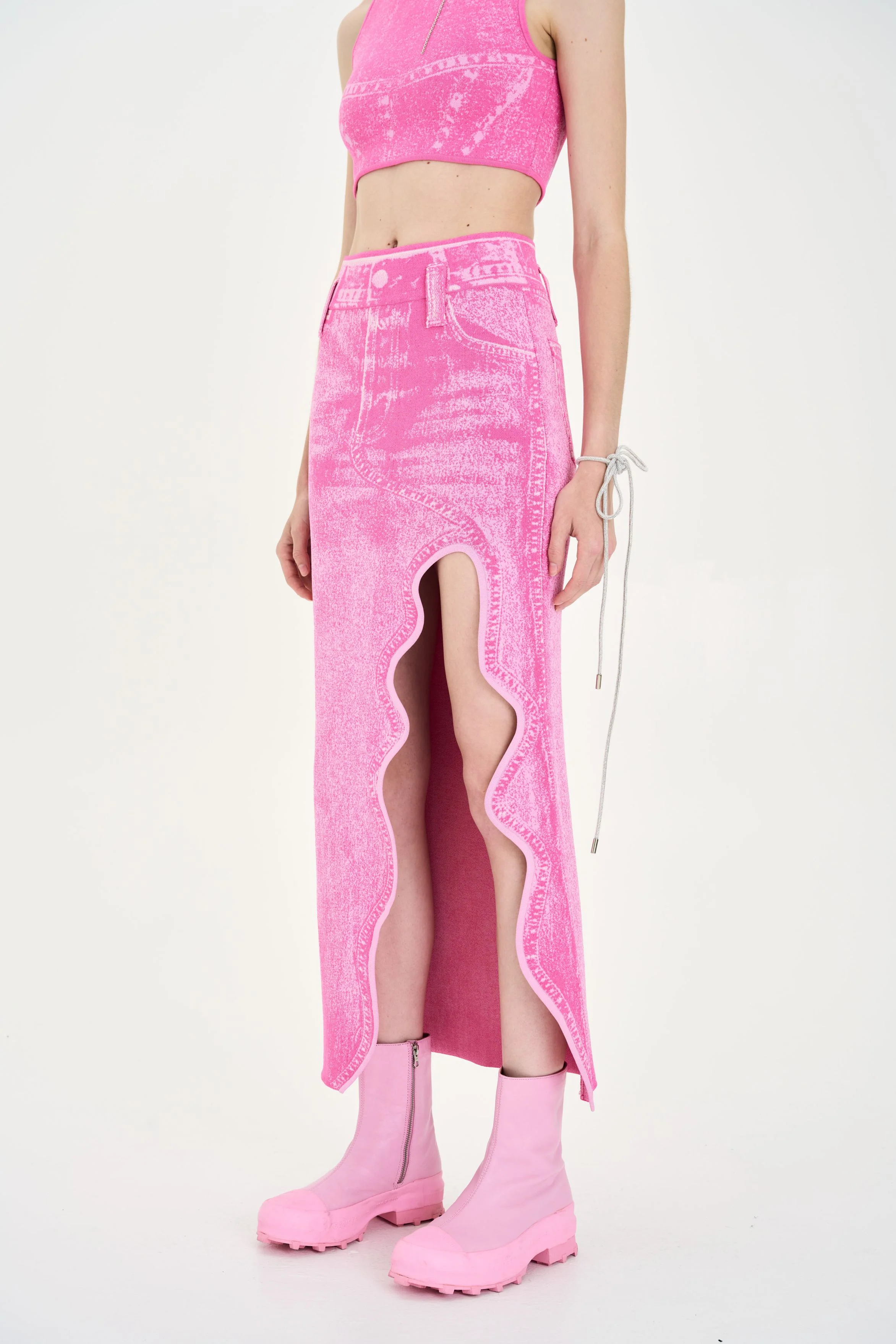 LILY DENIM PRINT WAVY LONG SKIRT - Image 3