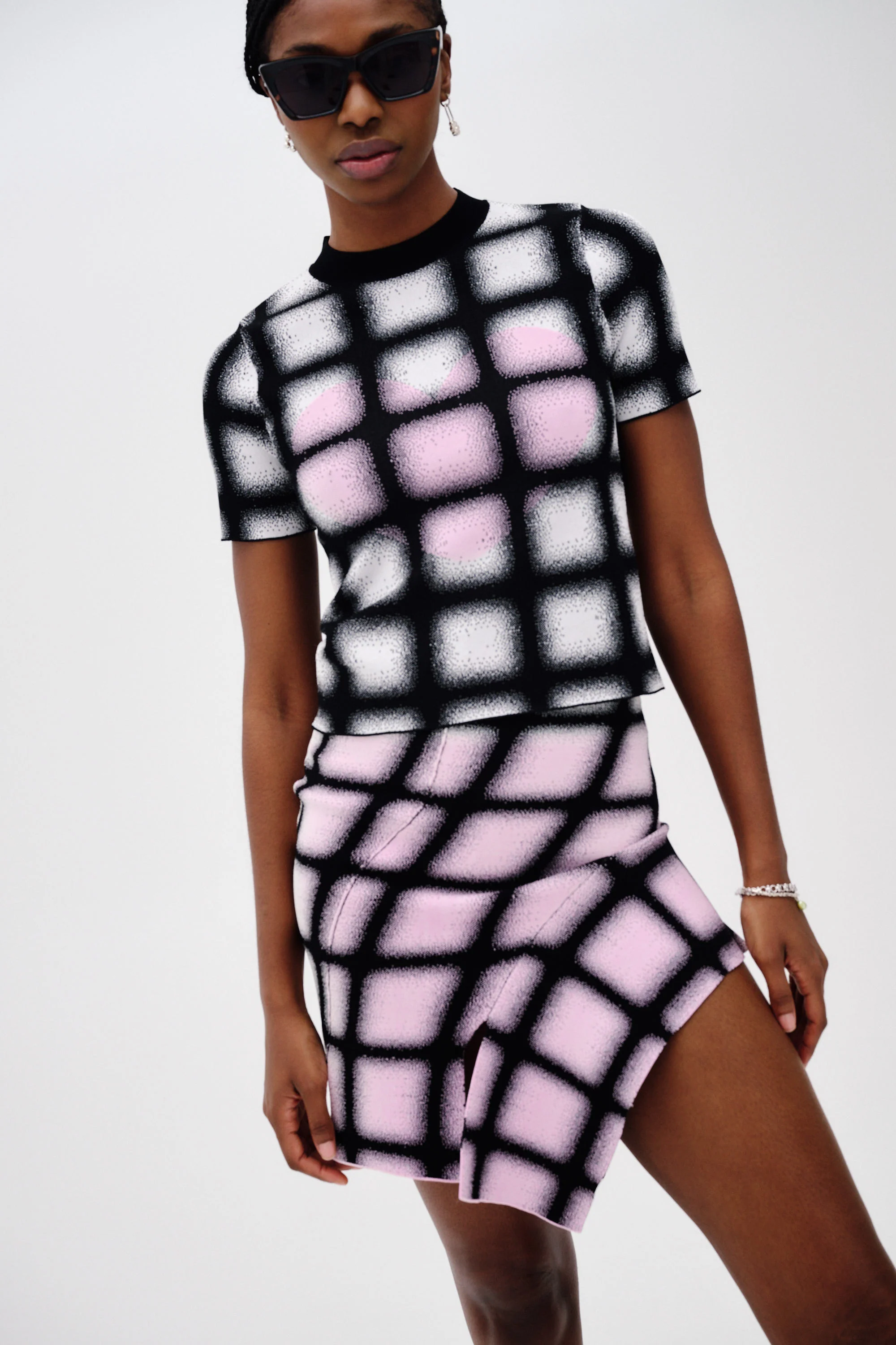 LIZZO UV REACTIVE MINI PLAID SKIRT - Image 3