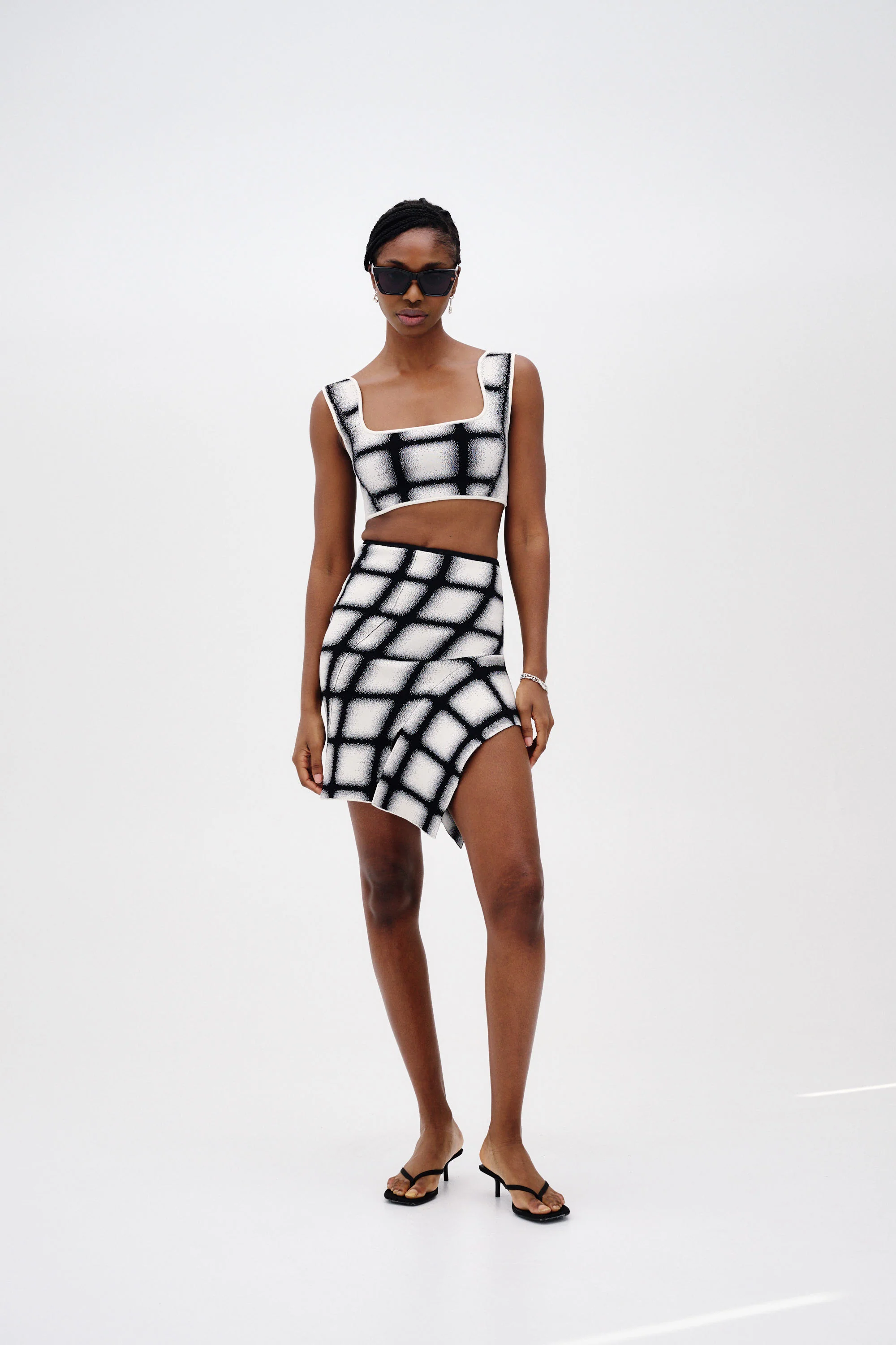 LIZZO UV REACTIVE MINI PLAID SKIRT - Image 4