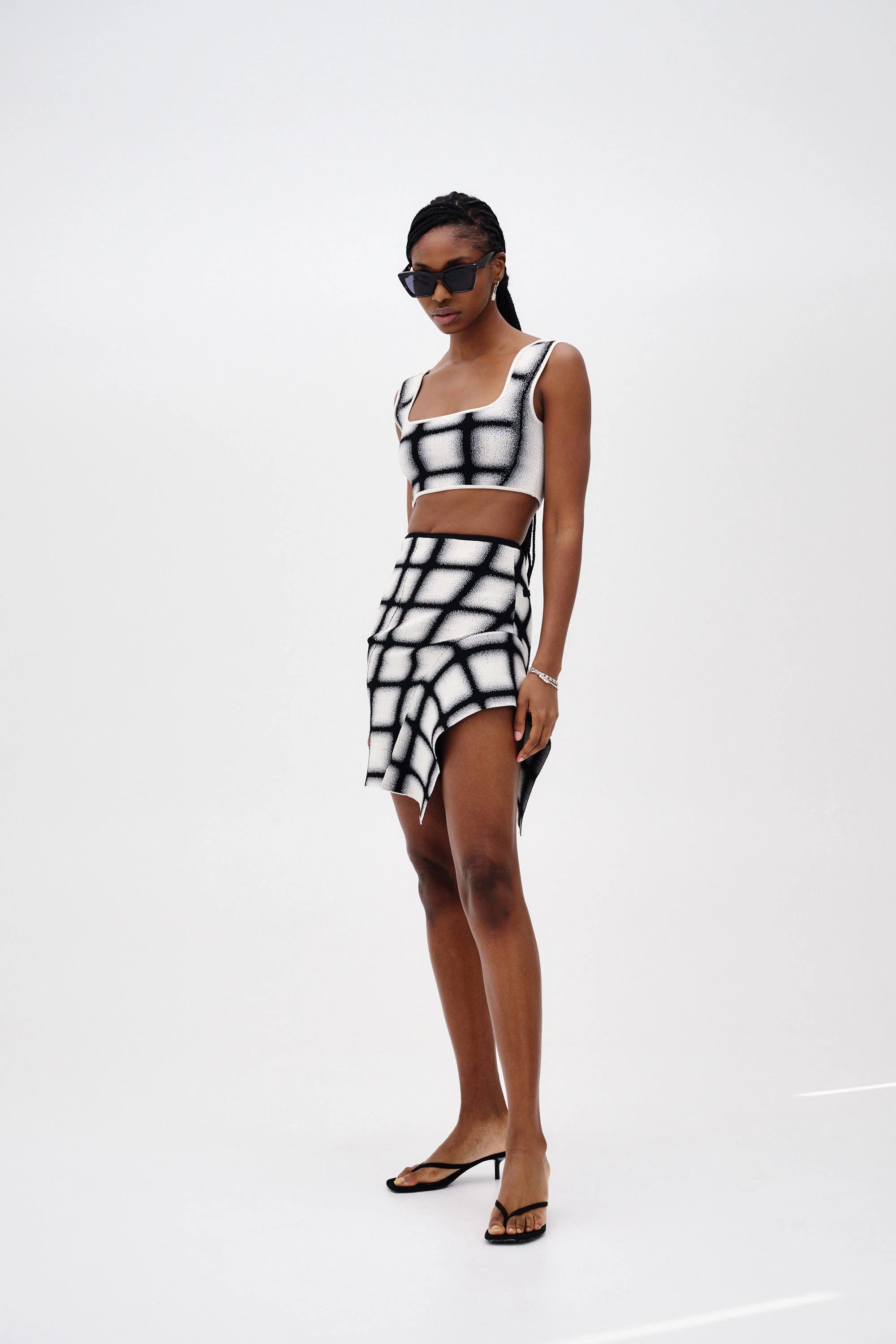 LIZZO UV REACTIVE MINI PLAID SKIRT - Image 5