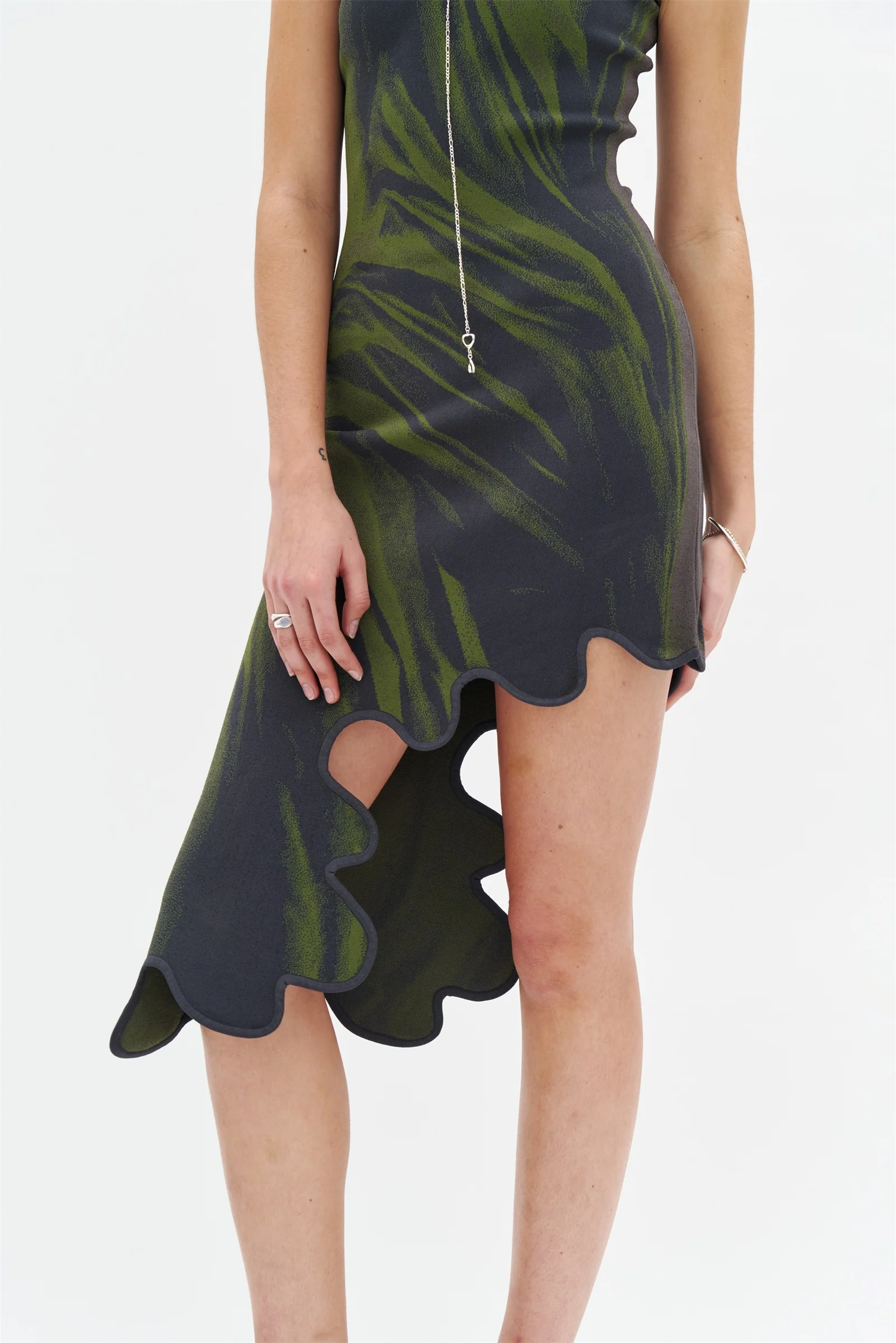 MIA SIGNATURE WAVY DRESS - Image 5