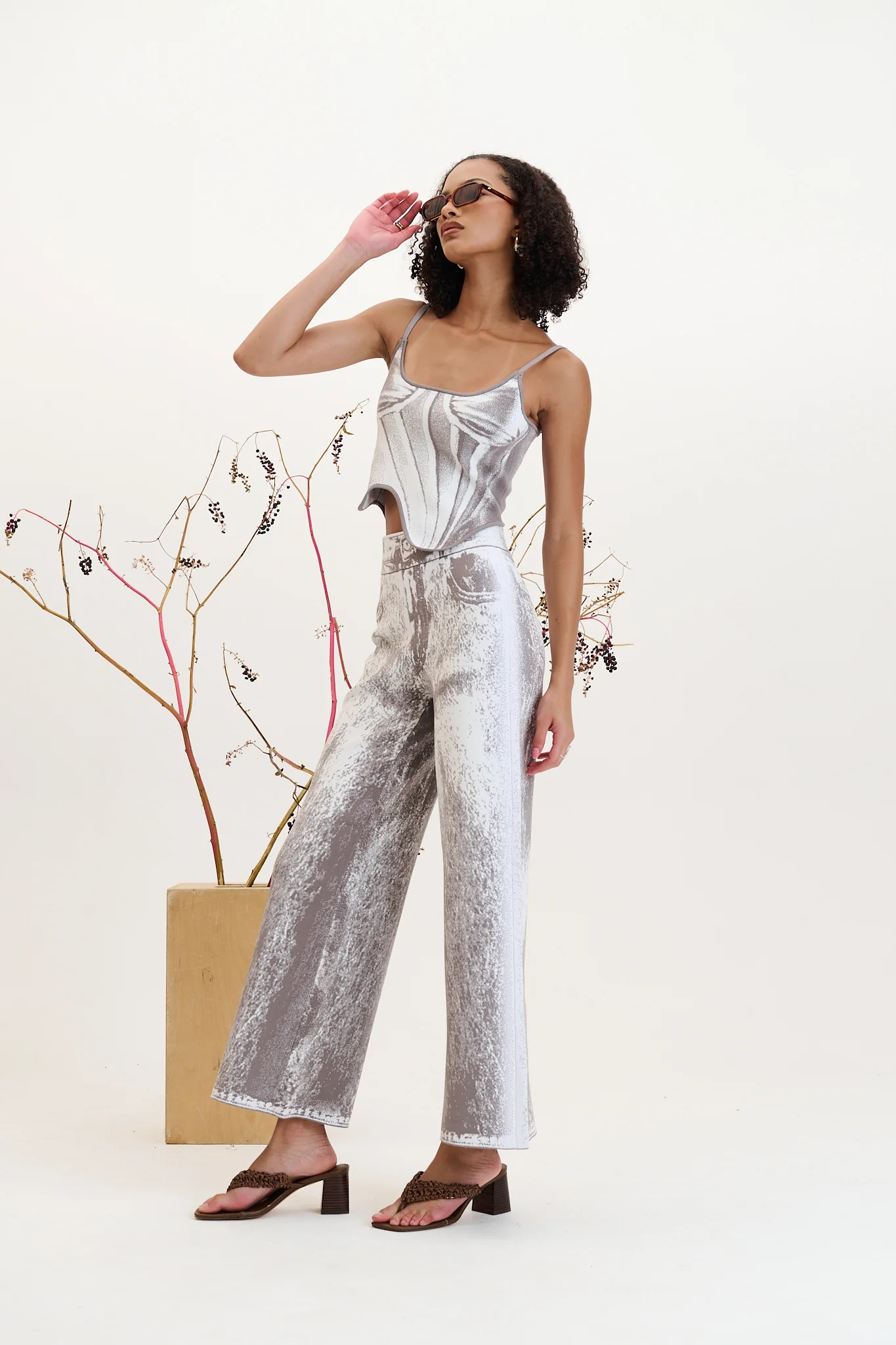 MILA DENIM PRINT TANK TOP - Image 3