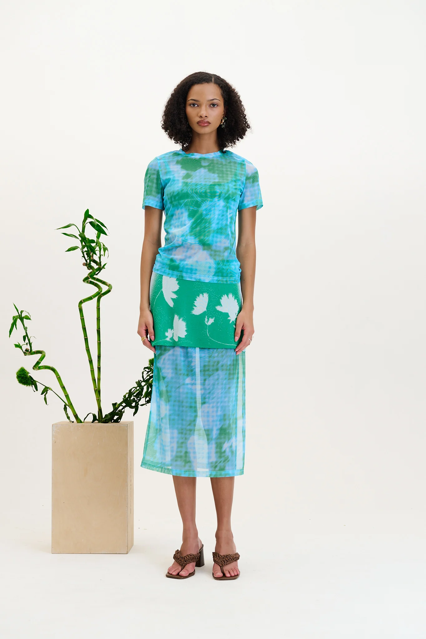 NORI FLOWER PRINT MESH T - Image 2