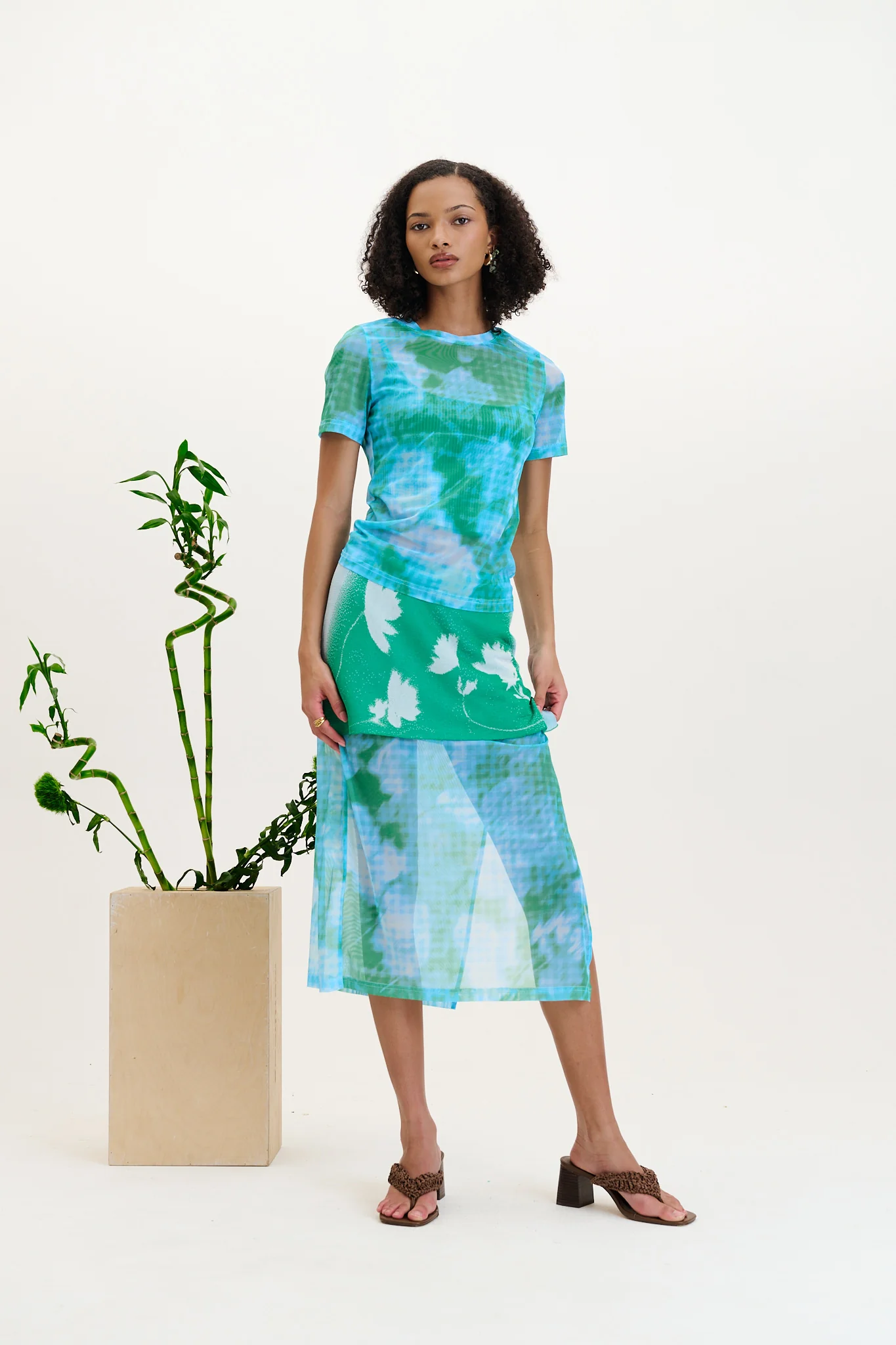 NORI FLOWER PRINT MESH T - Image 3