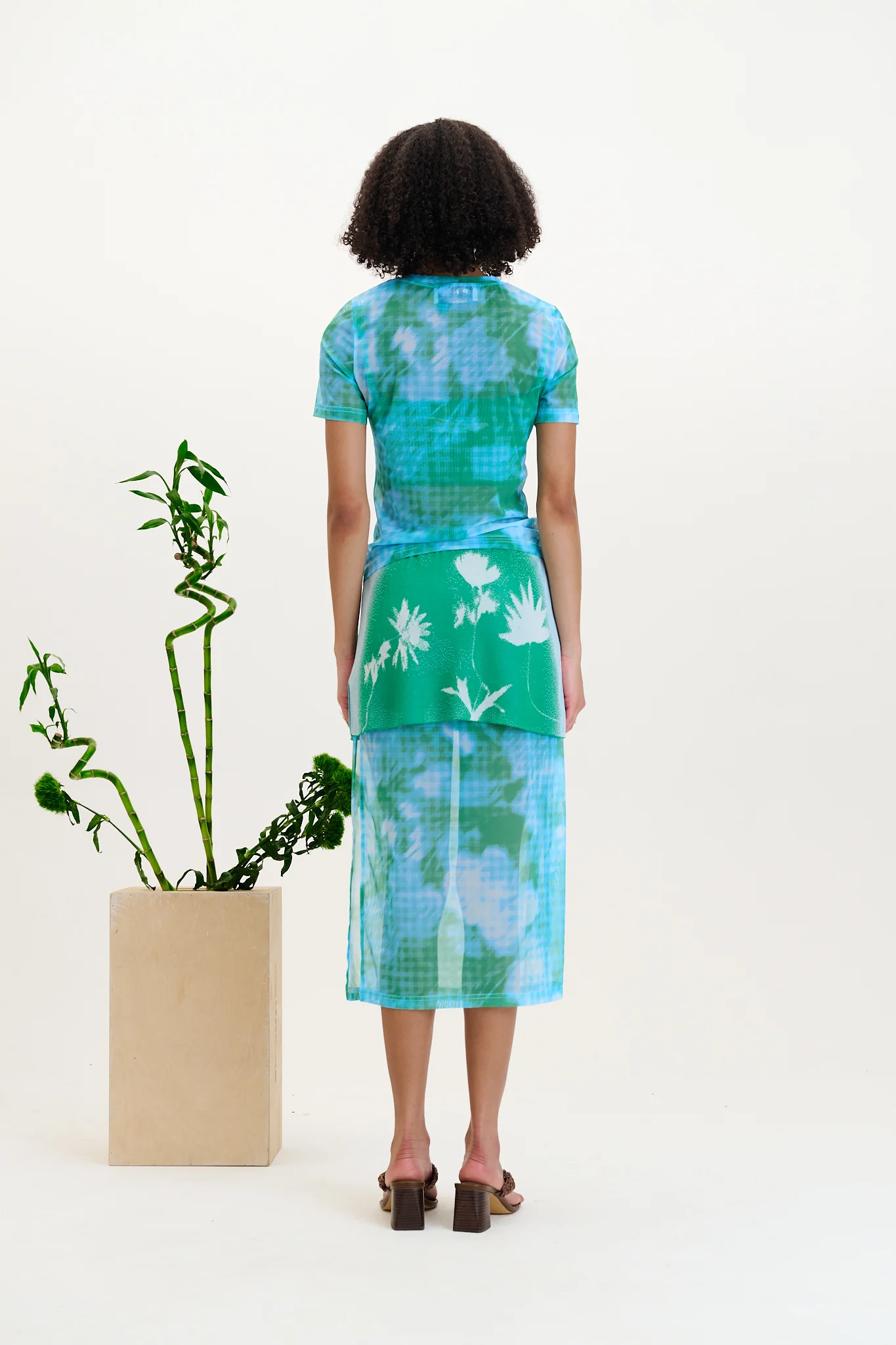 NORI FLOWER PRINT MESH T - Image 4