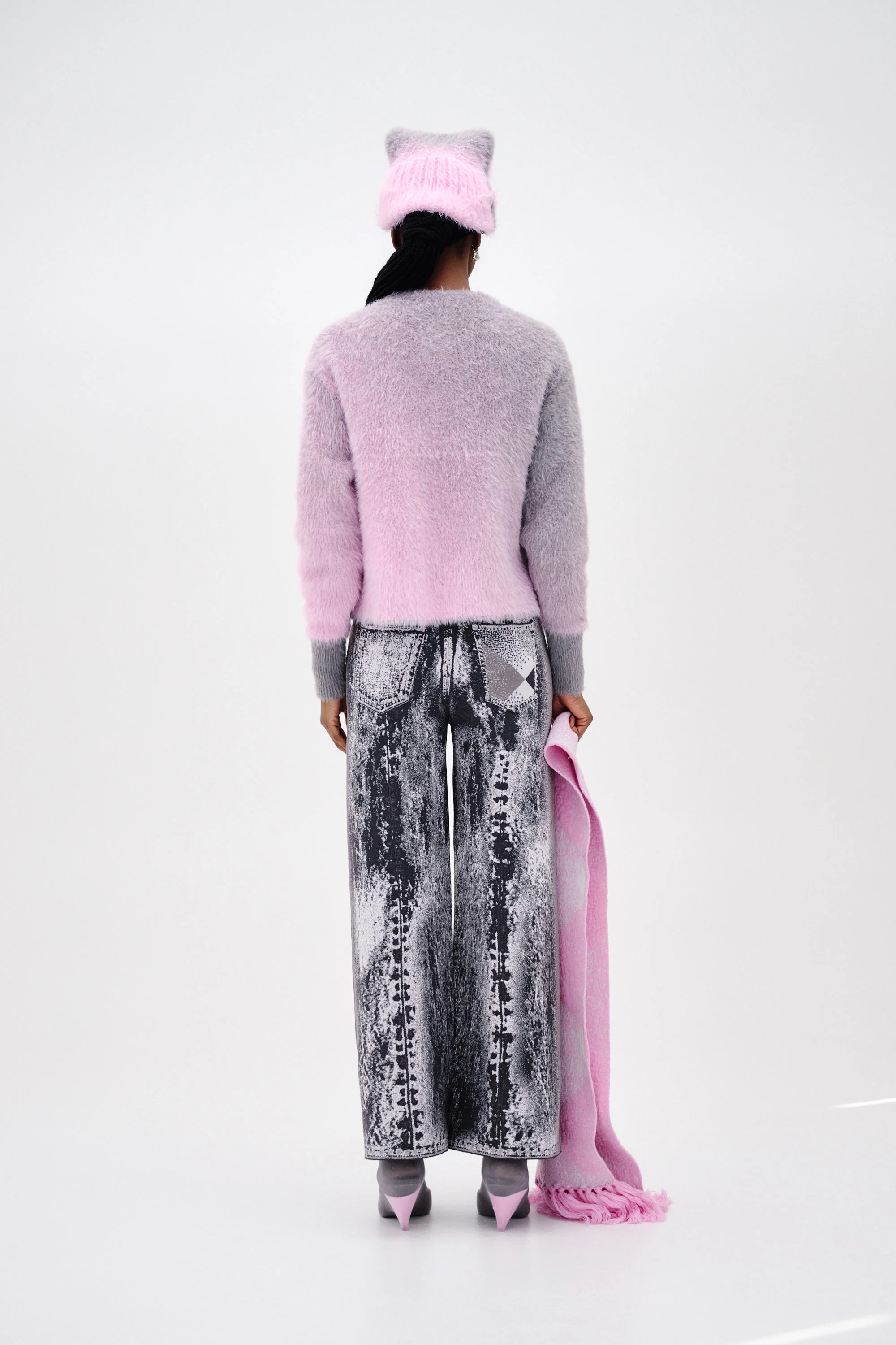 OZZY FAUX FUR OVERSIZED CARDIGAN - Image 4