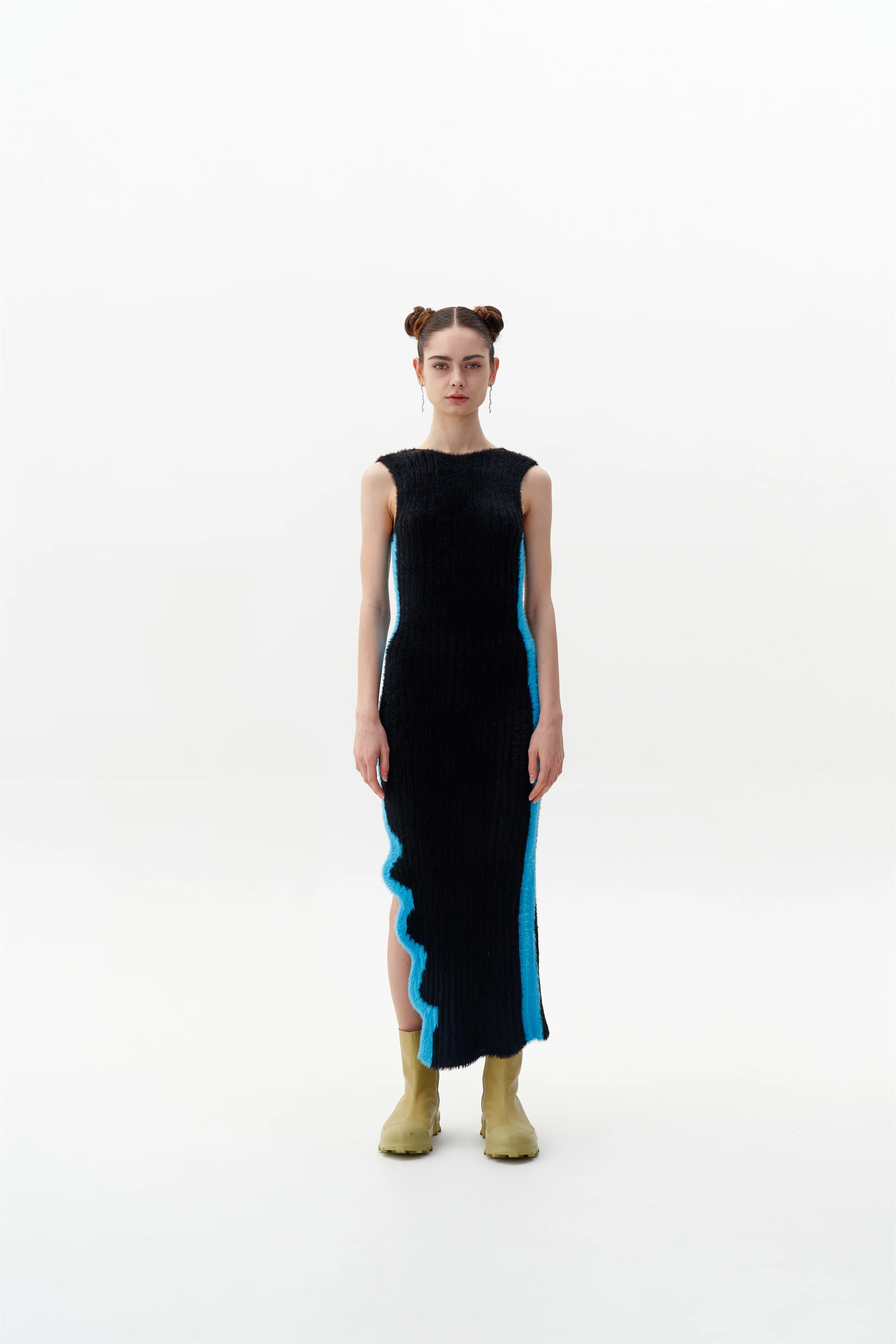 SATURN ECO FAUX FUR REVERSIBLE LONG DRESS WITH SIDE SLIT - Image 4