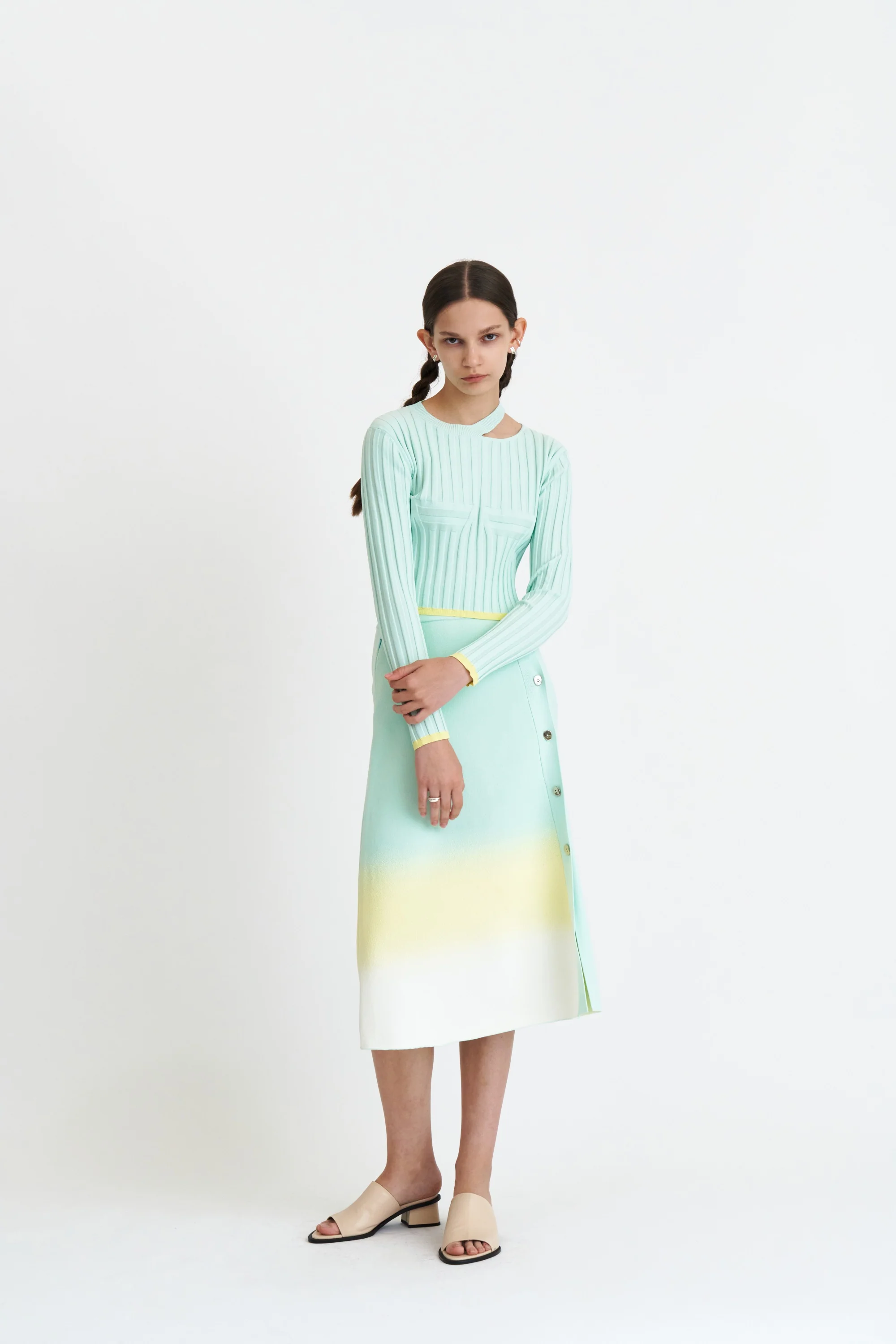VENUS LONG SLEEVE CROPPED TOP - Image 5