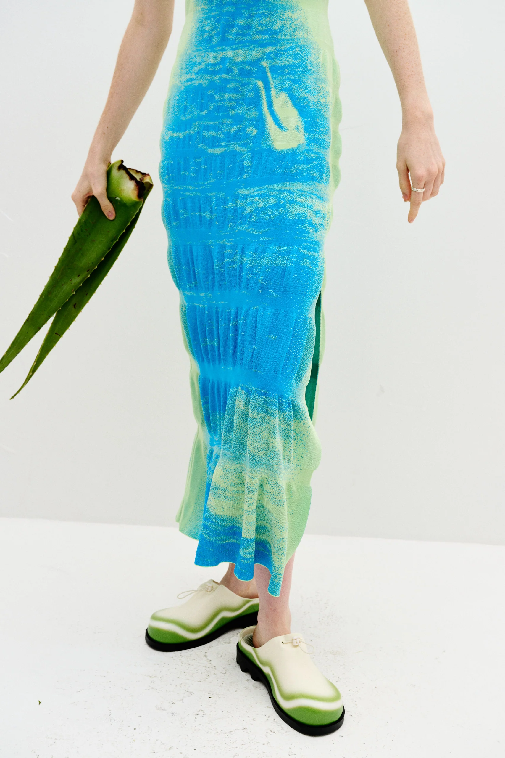 VINCA LAKE PRINT MAXI DRESS - Image 7