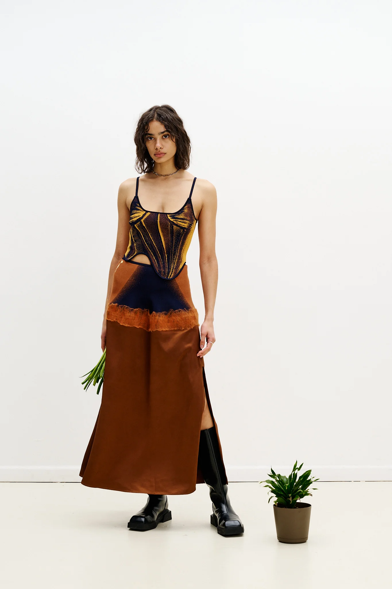 ZINYA NEEDLE PUNCH MAXI SKIRT - Image 4